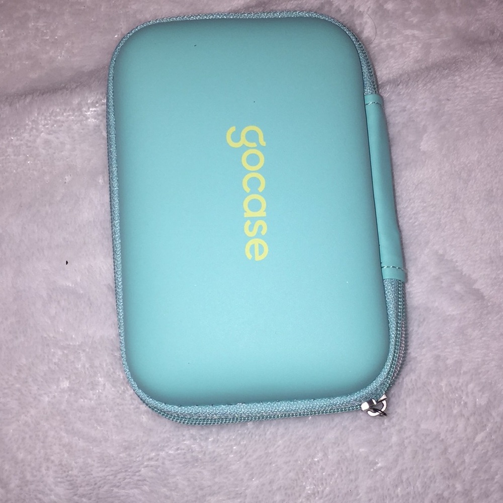 This is case to carry your headphones, even money